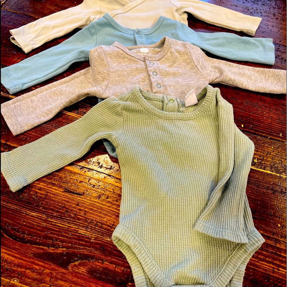 H&M onsies